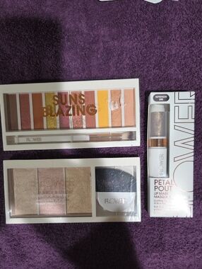 FLOWER Suns Blazing Eyeshadow Palette, Shimmer & Strobe, Petal Pout, 3 Item Bund